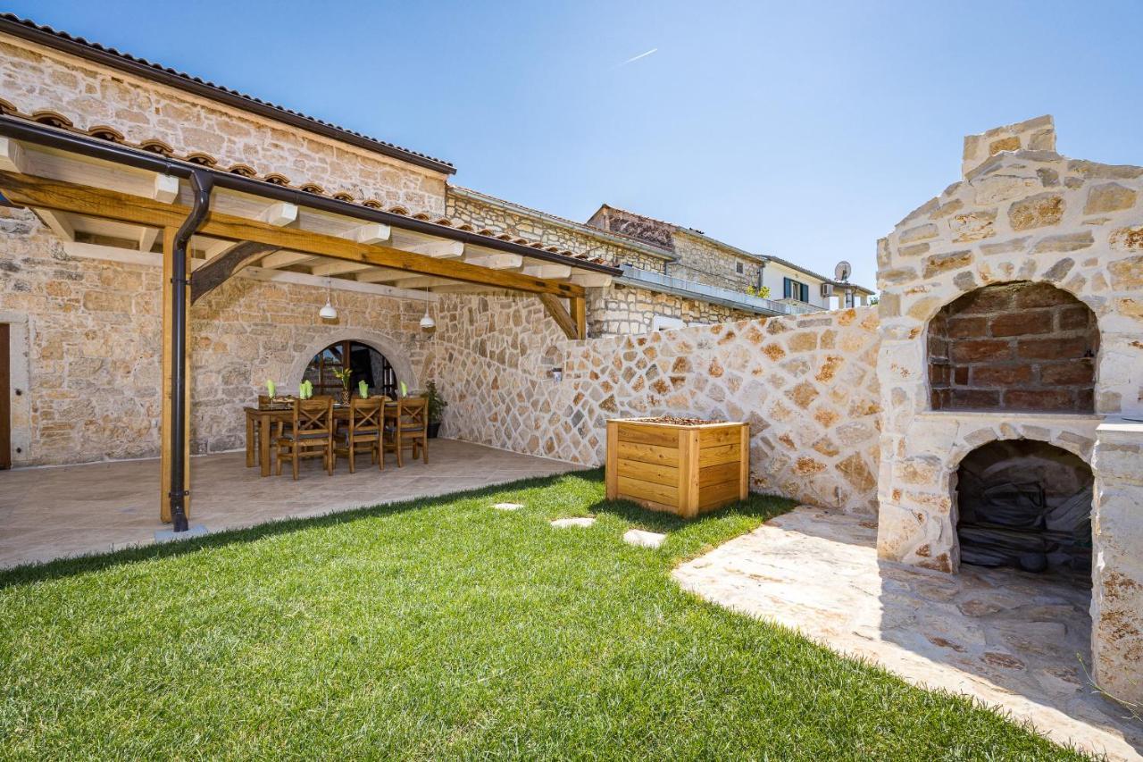 Villa Stone House Dijana Istria Sveti Lovrec Sveti Lovreč Pazenatički Exterior foto