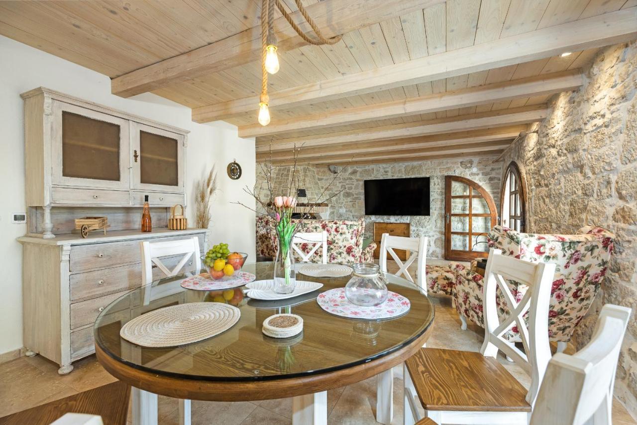 Villa Stone House Dijana Istria Sveti Lovrec Sveti Lovreč Pazenatički Exterior foto