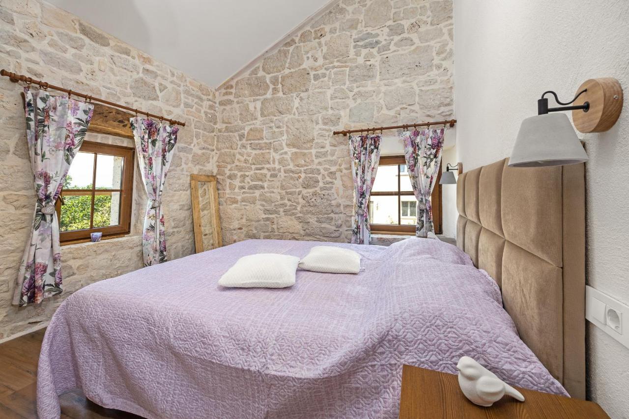 Villa Stone House Dijana Istria Sveti Lovrec Sveti Lovreč Pazenatički Exterior foto